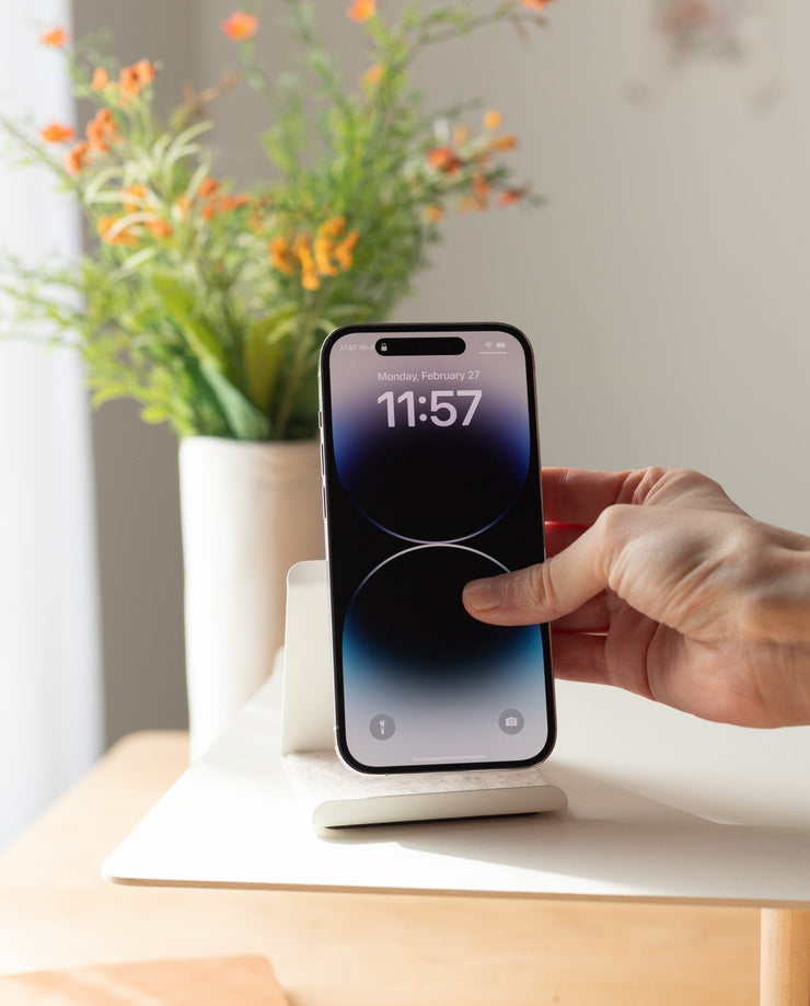 Gather Phone Stand (1x1 - White) Gather Ugmonk
