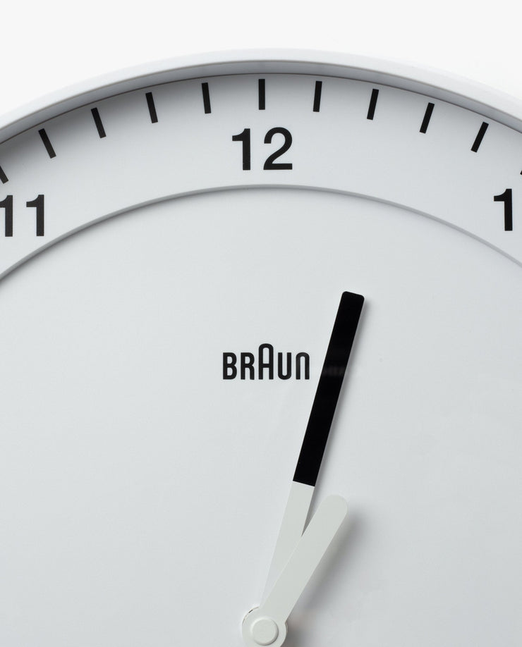 Braun Wall Clock (White) Braun Ugmonk